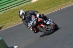 Mallory-park-Leicestershire;Mallory-park-photographs;Motorcycle-action-photographs;event-digital-images;eventdigitalimages;mallory-park;no-limits-trackday;peter-wileman-photography;trackday;trackday-digital-images;trackday-photos