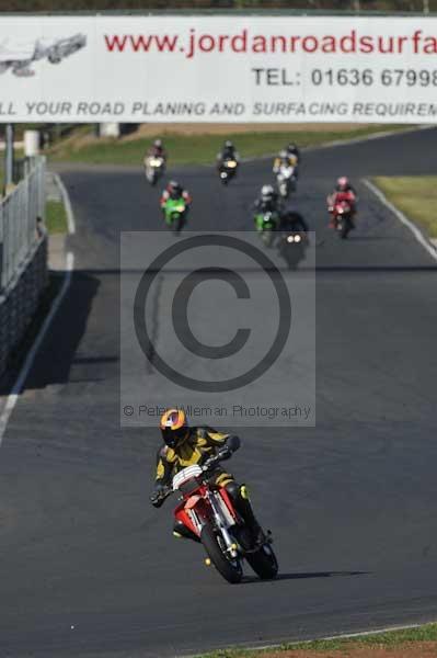 Mallory park Leicestershire;Mallory park photographs;Motorcycle action photographs;event digital images;eventdigitalimages;mallory park;no limits trackday;peter wileman photography;trackday;trackday digital images;trackday photos