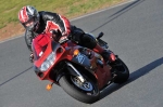 Mallory-park-Leicestershire;Mallory-park-photographs;Motorcycle-action-photographs;event-digital-images;eventdigitalimages;mallory-park;no-limits-trackday;peter-wileman-photography;trackday;trackday-digital-images;trackday-photos