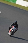 Mallory-park-Leicestershire;Mallory-park-photographs;Motorcycle-action-photographs;event-digital-images;eventdigitalimages;mallory-park;no-limits-trackday;peter-wileman-photography;trackday;trackday-digital-images;trackday-photos