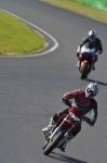 Mallory-park-Leicestershire;Mallory-park-photographs;Motorcycle-action-photographs;event-digital-images;eventdigitalimages;mallory-park;no-limits-trackday;peter-wileman-photography;trackday;trackday-digital-images;trackday-photos