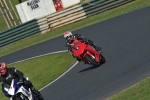 Mallory-park-Leicestershire;Mallory-park-photographs;Motorcycle-action-photographs;event-digital-images;eventdigitalimages;mallory-park;no-limits-trackday;peter-wileman-photography;trackday;trackday-digital-images;trackday-photos