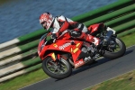 Mallory-park-Leicestershire;Mallory-park-photographs;Motorcycle-action-photographs;event-digital-images;eventdigitalimages;mallory-park;no-limits-trackday;peter-wileman-photography;trackday;trackday-digital-images;trackday-photos