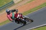 Mallory-park-Leicestershire;Mallory-park-photographs;Motorcycle-action-photographs;event-digital-images;eventdigitalimages;mallory-park;no-limits-trackday;peter-wileman-photography;trackday;trackday-digital-images;trackday-photos