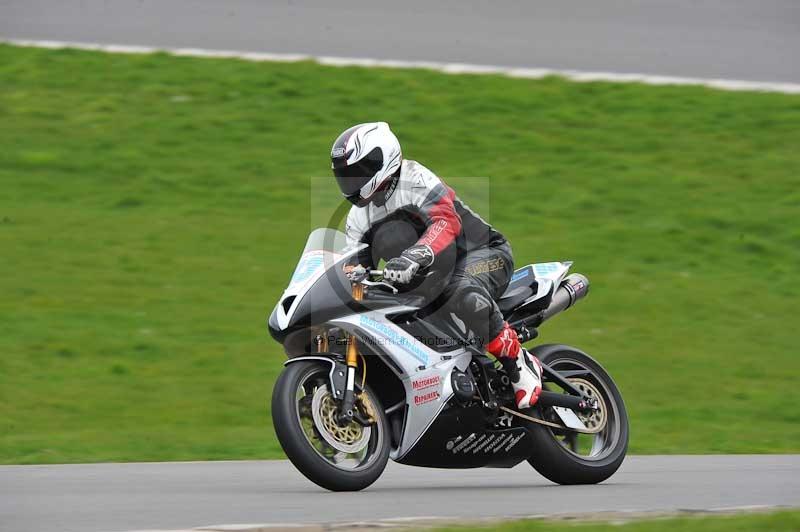 Motorcycle action photographs;anglesey circuit;anglesey trackday photographs;event digital images;eventdigitalimages;no limits trackday;oulton park circuit cheshire;peter wileman photography;trackday;trackday digital images;trackday photos;ty croes circuit wales