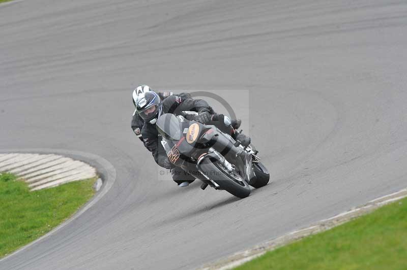 Motorcycle action photographs;anglesey circuit;anglesey trackday photographs;event digital images;eventdigitalimages;no limits trackday;oulton park circuit cheshire;peter wileman photography;trackday;trackday digital images;trackday photos;ty croes circuit wales