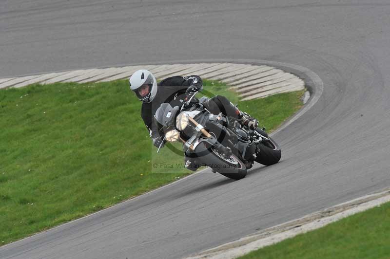 Motorcycle action photographs;anglesey circuit;anglesey trackday photographs;event digital images;eventdigitalimages;no limits trackday;oulton park circuit cheshire;peter wileman photography;trackday;trackday digital images;trackday photos;ty croes circuit wales