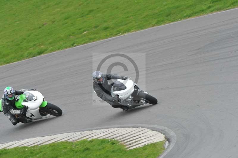 Motorcycle action photographs;anglesey circuit;anglesey trackday photographs;event digital images;eventdigitalimages;no limits trackday;oulton park circuit cheshire;peter wileman photography;trackday;trackday digital images;trackday photos;ty croes circuit wales