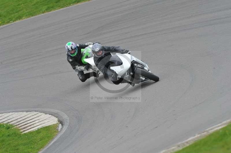 Motorcycle action photographs;anglesey circuit;anglesey trackday photographs;event digital images;eventdigitalimages;no limits trackday;oulton park circuit cheshire;peter wileman photography;trackday;trackday digital images;trackday photos;ty croes circuit wales