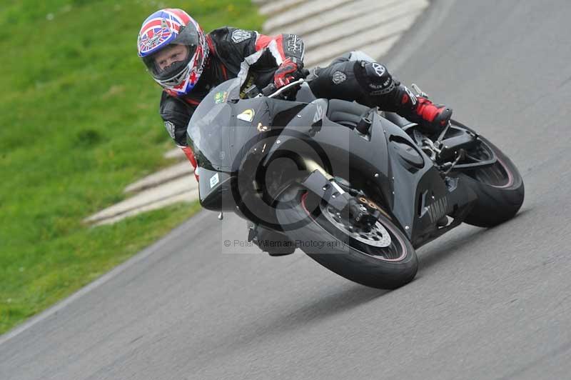 Motorcycle action photographs;anglesey circuit;anglesey trackday photographs;event digital images;eventdigitalimages;no limits trackday;oulton park circuit cheshire;peter wileman photography;trackday;trackday digital images;trackday photos;ty croes circuit wales