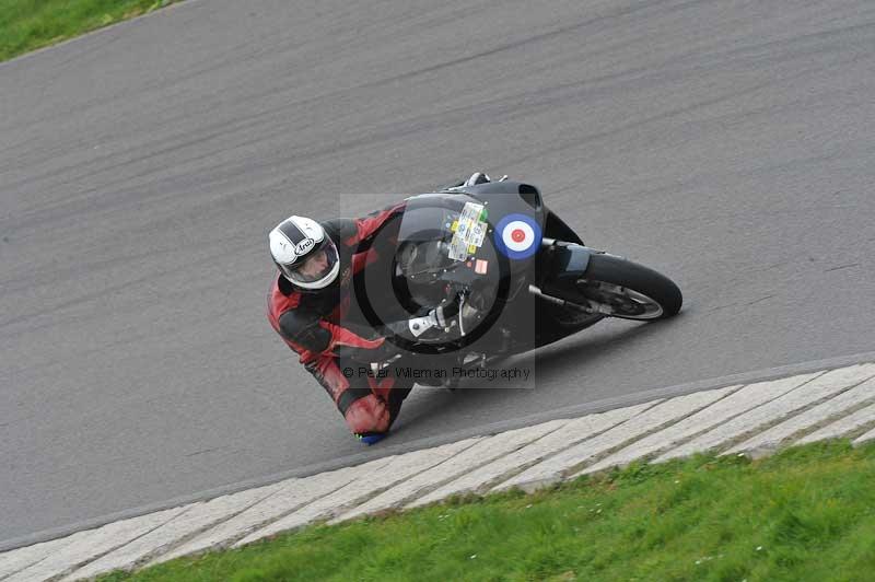 Motorcycle action photographs;anglesey circuit;anglesey trackday photographs;event digital images;eventdigitalimages;no limits trackday;oulton park circuit cheshire;peter wileman photography;trackday;trackday digital images;trackday photos;ty croes circuit wales