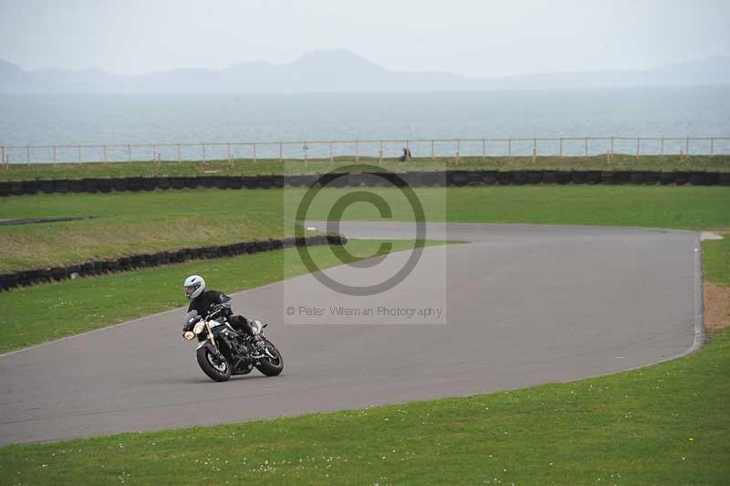 Motorcycle action photographs;anglesey circuit;anglesey trackday photographs;event digital images;eventdigitalimages;no limits trackday;oulton park circuit cheshire;peter wileman photography;trackday;trackday digital images;trackday photos;ty croes circuit wales