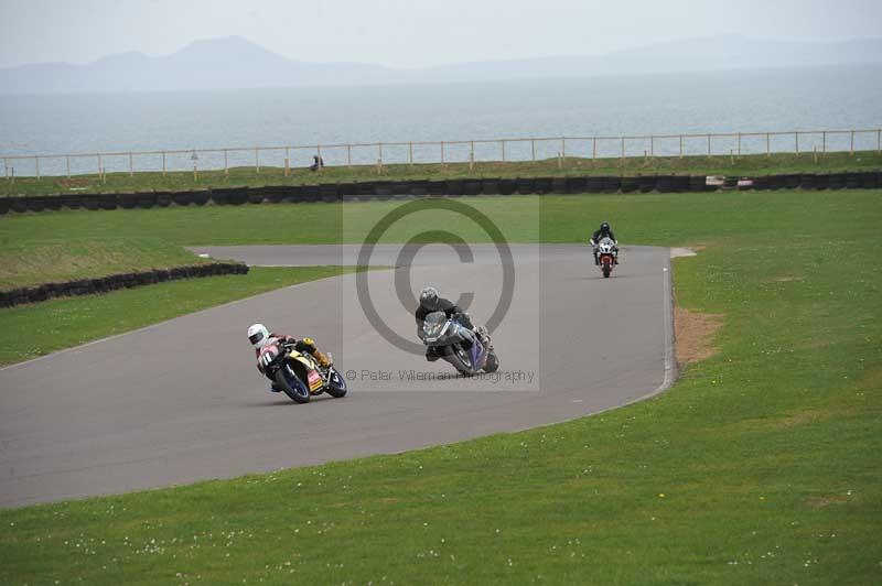 Motorcycle action photographs;anglesey circuit;anglesey trackday photographs;event digital images;eventdigitalimages;no limits trackday;oulton park circuit cheshire;peter wileman photography;trackday;trackday digital images;trackday photos;ty croes circuit wales