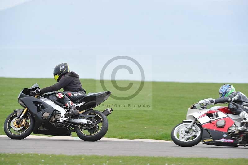 Motorcycle action photographs;anglesey circuit;anglesey trackday photographs;event digital images;eventdigitalimages;no limits trackday;oulton park circuit cheshire;peter wileman photography;trackday;trackday digital images;trackday photos;ty croes circuit wales