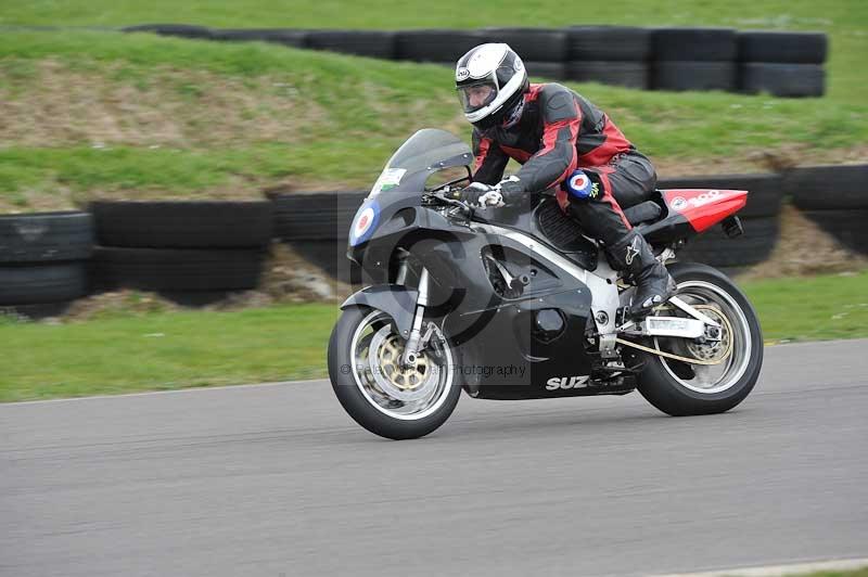 Motorcycle action photographs;anglesey circuit;anglesey trackday photographs;event digital images;eventdigitalimages;no limits trackday;oulton park circuit cheshire;peter wileman photography;trackday;trackday digital images;trackday photos;ty croes circuit wales