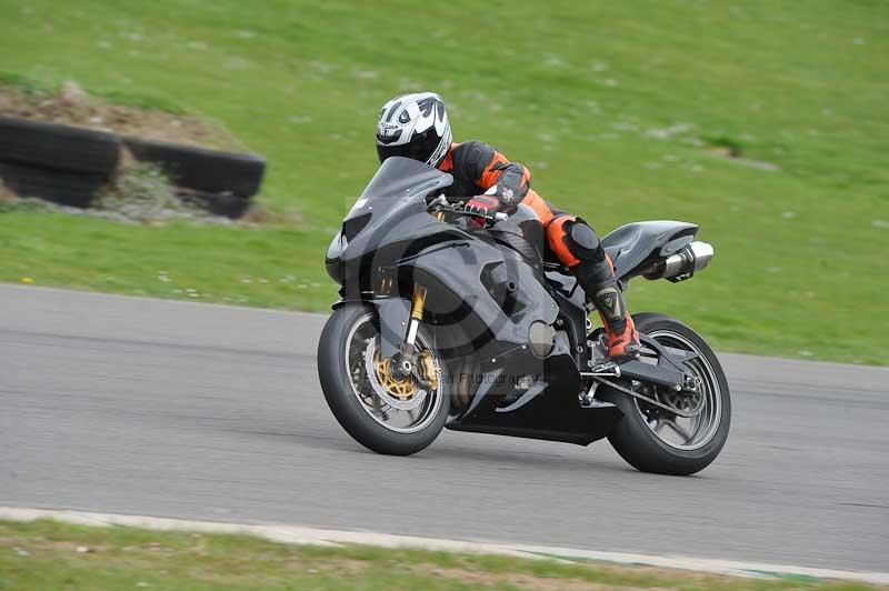 Motorcycle action photographs;anglesey circuit;anglesey trackday photographs;event digital images;eventdigitalimages;no limits trackday;oulton park circuit cheshire;peter wileman photography;trackday;trackday digital images;trackday photos;ty croes circuit wales