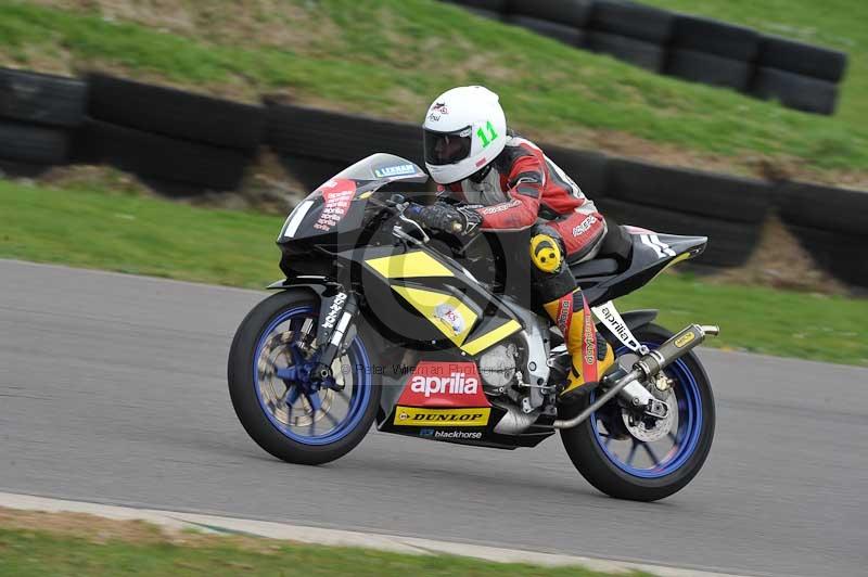 Motorcycle action photographs;anglesey circuit;anglesey trackday photographs;event digital images;eventdigitalimages;no limits trackday;oulton park circuit cheshire;peter wileman photography;trackday;trackday digital images;trackday photos;ty croes circuit wales