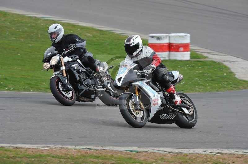 Motorcycle action photographs;anglesey circuit;anglesey trackday photographs;event digital images;eventdigitalimages;no limits trackday;oulton park circuit cheshire;peter wileman photography;trackday;trackday digital images;trackday photos;ty croes circuit wales