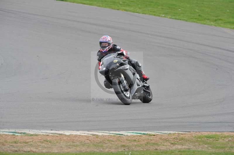 Motorcycle action photographs;anglesey circuit;anglesey trackday photographs;event digital images;eventdigitalimages;no limits trackday;oulton park circuit cheshire;peter wileman photography;trackday;trackday digital images;trackday photos;ty croes circuit wales