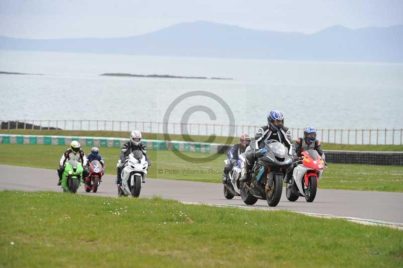 Motorcycle action photographs;anglesey circuit;anglesey trackday photographs;event digital images;eventdigitalimages;no limits trackday;oulton park circuit cheshire;peter wileman photography;trackday;trackday digital images;trackday photos;ty croes circuit wales