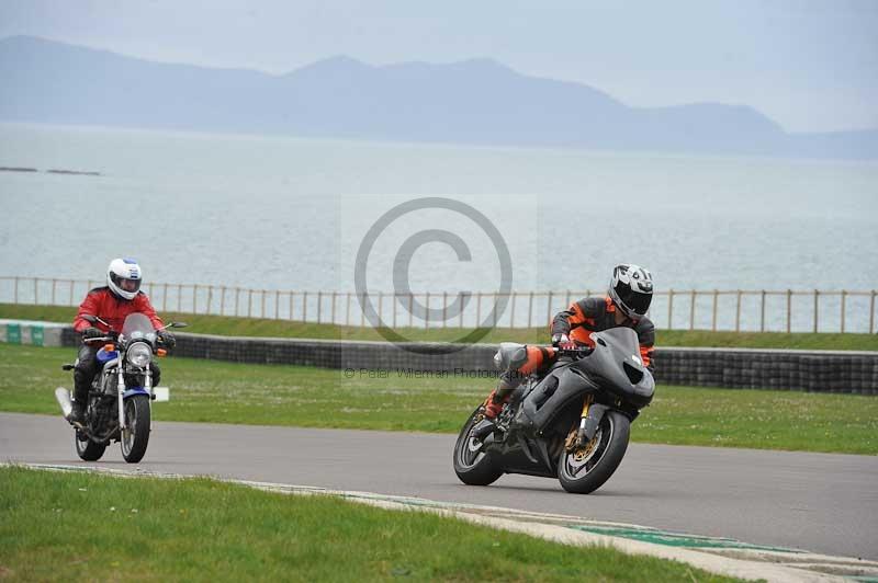 Motorcycle action photographs;anglesey circuit;anglesey trackday photographs;event digital images;eventdigitalimages;no limits trackday;oulton park circuit cheshire;peter wileman photography;trackday;trackday digital images;trackday photos;ty croes circuit wales