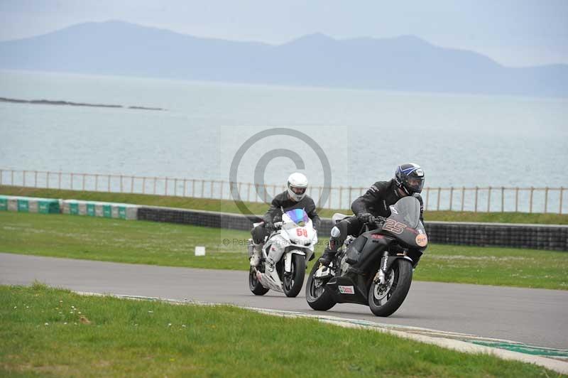 Motorcycle action photographs;anglesey circuit;anglesey trackday photographs;event digital images;eventdigitalimages;no limits trackday;oulton park circuit cheshire;peter wileman photography;trackday;trackday digital images;trackday photos;ty croes circuit wales