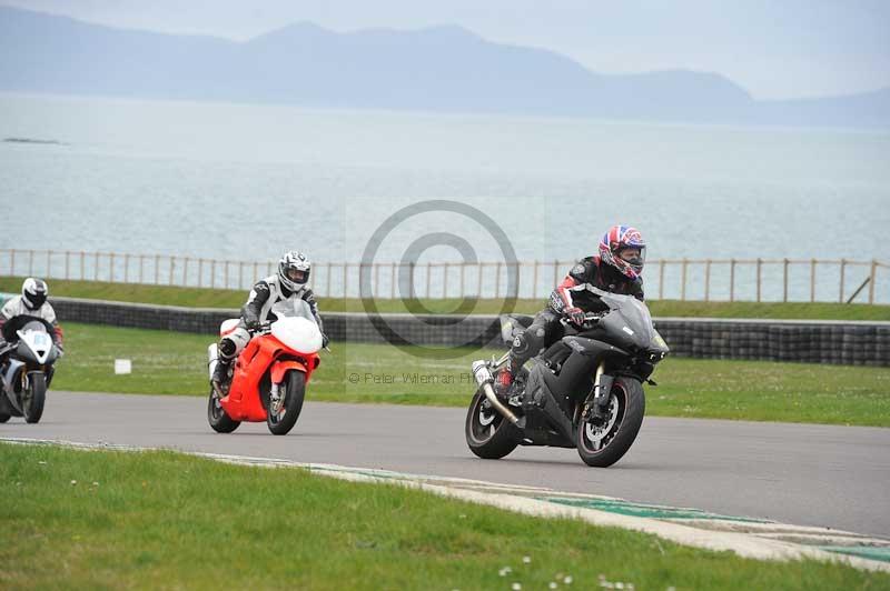 Motorcycle action photographs;anglesey circuit;anglesey trackday photographs;event digital images;eventdigitalimages;no limits trackday;oulton park circuit cheshire;peter wileman photography;trackday;trackday digital images;trackday photos;ty croes circuit wales