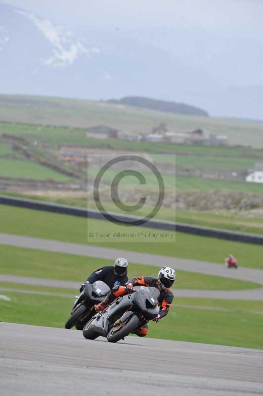 Motorcycle action photographs;anglesey circuit;anglesey trackday photographs;event digital images;eventdigitalimages;no limits trackday;oulton park circuit cheshire;peter wileman photography;trackday;trackday digital images;trackday photos;ty croes circuit wales