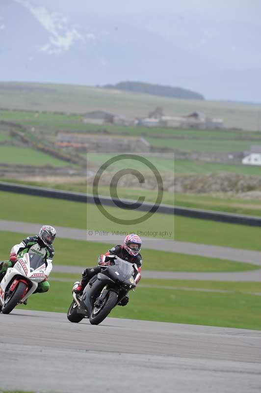 Motorcycle action photographs;anglesey circuit;anglesey trackday photographs;event digital images;eventdigitalimages;no limits trackday;oulton park circuit cheshire;peter wileman photography;trackday;trackday digital images;trackday photos;ty croes circuit wales