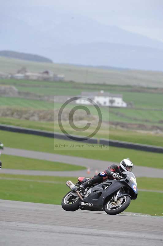 Motorcycle action photographs;anglesey circuit;anglesey trackday photographs;event digital images;eventdigitalimages;no limits trackday;oulton park circuit cheshire;peter wileman photography;trackday;trackday digital images;trackday photos;ty croes circuit wales