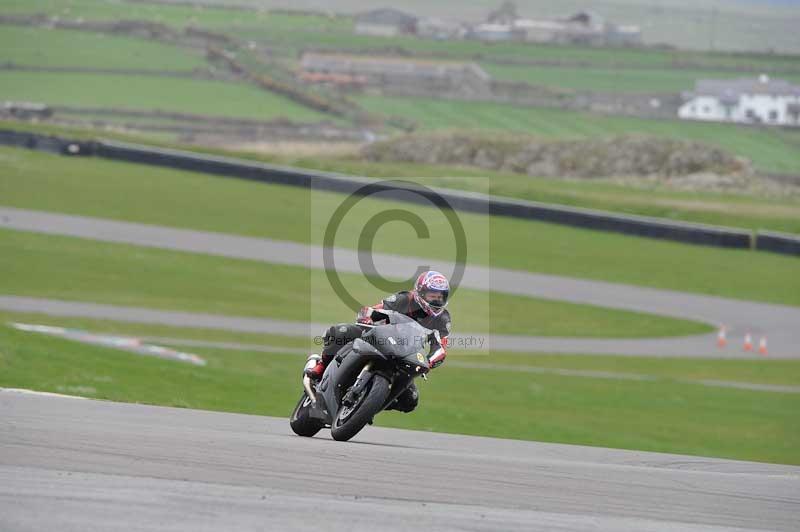 Motorcycle action photographs;anglesey circuit;anglesey trackday photographs;event digital images;eventdigitalimages;no limits trackday;oulton park circuit cheshire;peter wileman photography;trackday;trackday digital images;trackday photos;ty croes circuit wales