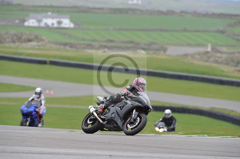 Motorcycle action photographs;anglesey circuit;anglesey trackday photographs;event digital images;eventdigitalimages;no limits trackday;oulton park circuit cheshire;peter wileman photography;trackday;trackday digital images;trackday photos;ty croes circuit wales