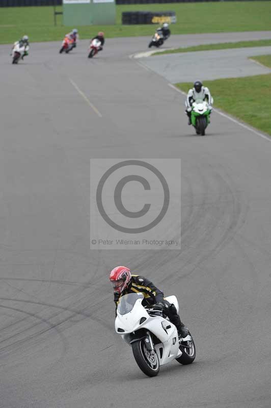 Motorcycle action photographs;anglesey circuit;anglesey trackday photographs;event digital images;eventdigitalimages;no limits trackday;oulton park circuit cheshire;peter wileman photography;trackday;trackday digital images;trackday photos;ty croes circuit wales