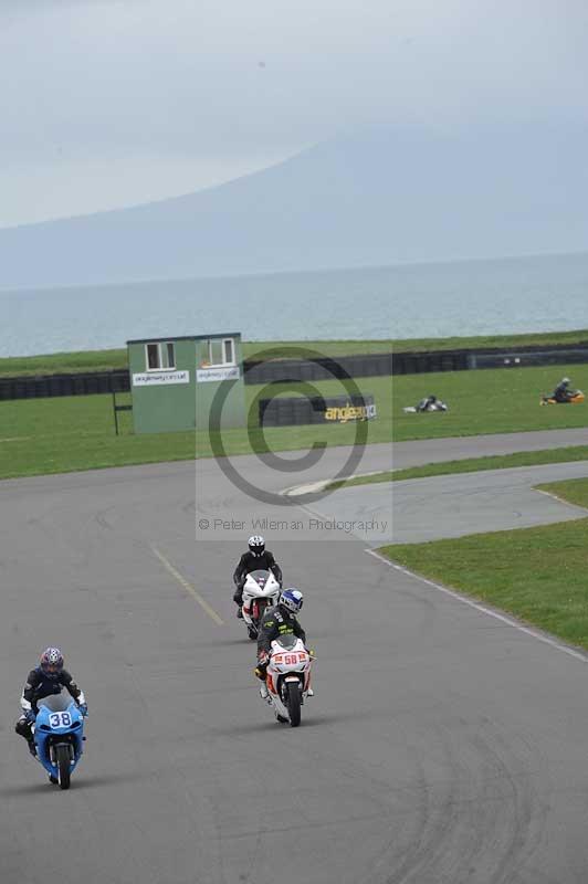 Motorcycle action photographs;anglesey circuit;anglesey trackday photographs;event digital images;eventdigitalimages;no limits trackday;oulton park circuit cheshire;peter wileman photography;trackday;trackday digital images;trackday photos;ty croes circuit wales