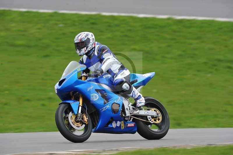 Motorcycle action photographs;anglesey circuit;anglesey trackday photographs;event digital images;eventdigitalimages;no limits trackday;oulton park circuit cheshire;peter wileman photography;trackday;trackday digital images;trackday photos;ty croes circuit wales