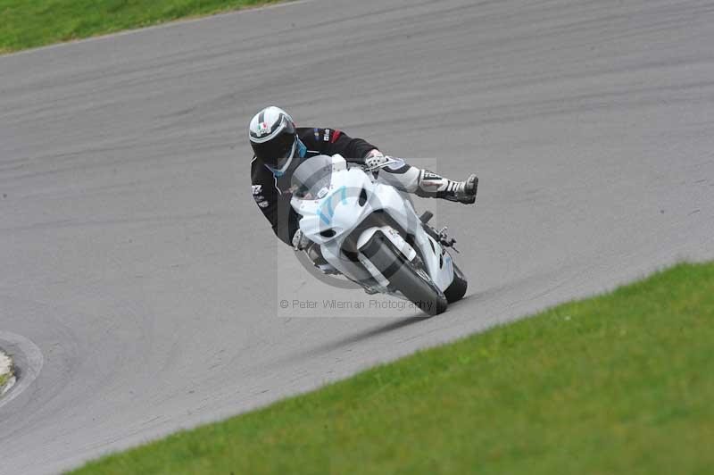 Motorcycle action photographs;anglesey circuit;anglesey trackday photographs;event digital images;eventdigitalimages;no limits trackday;oulton park circuit cheshire;peter wileman photography;trackday;trackday digital images;trackday photos;ty croes circuit wales