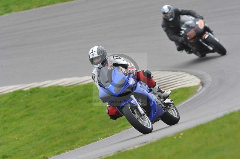 Motorcycle action photographs;anglesey circuit;anglesey trackday photographs;event digital images;eventdigitalimages;no limits trackday;oulton park circuit cheshire;peter wileman photography;trackday;trackday digital images;trackday photos;ty croes circuit wales