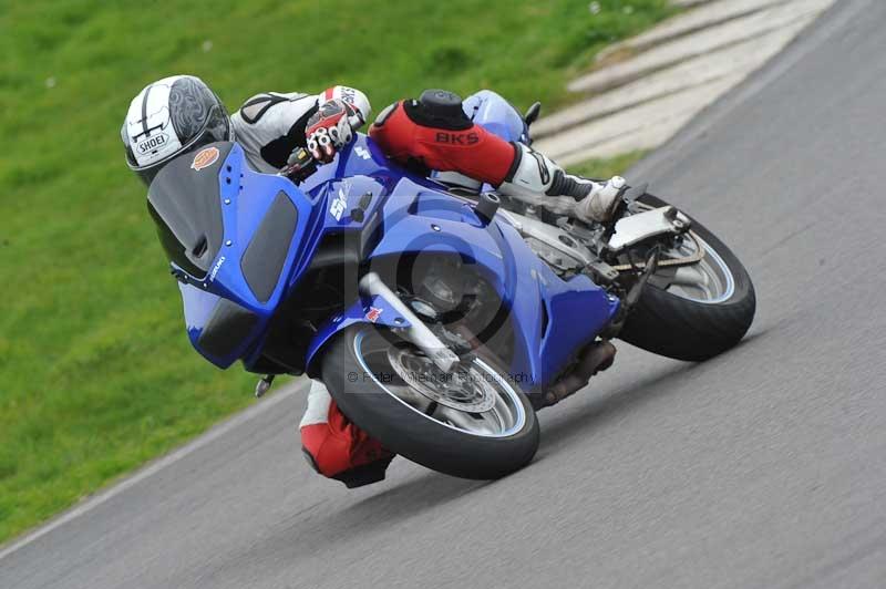 Motorcycle action photographs;anglesey circuit;anglesey trackday photographs;event digital images;eventdigitalimages;no limits trackday;oulton park circuit cheshire;peter wileman photography;trackday;trackday digital images;trackday photos;ty croes circuit wales