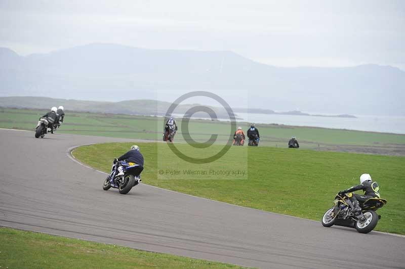 Motorcycle action photographs;anglesey circuit;anglesey trackday photographs;event digital images;eventdigitalimages;no limits trackday;oulton park circuit cheshire;peter wileman photography;trackday;trackday digital images;trackday photos;ty croes circuit wales