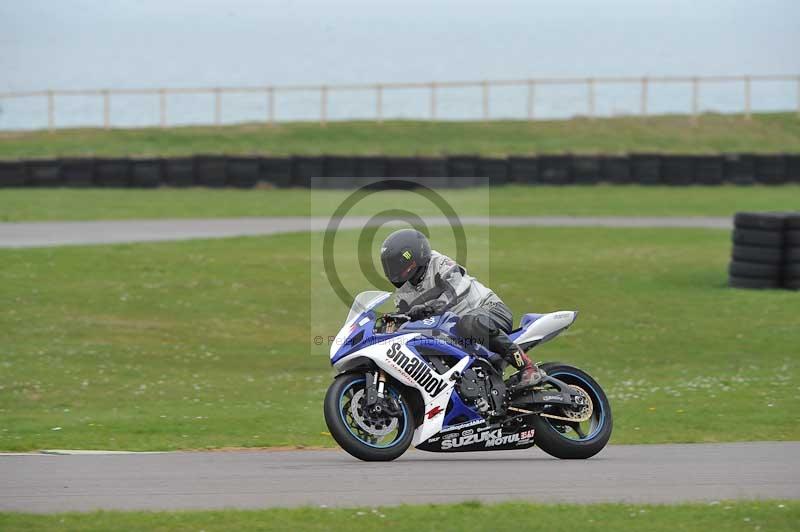 Motorcycle action photographs;anglesey circuit;anglesey trackday photographs;event digital images;eventdigitalimages;no limits trackday;oulton park circuit cheshire;peter wileman photography;trackday;trackday digital images;trackday photos;ty croes circuit wales