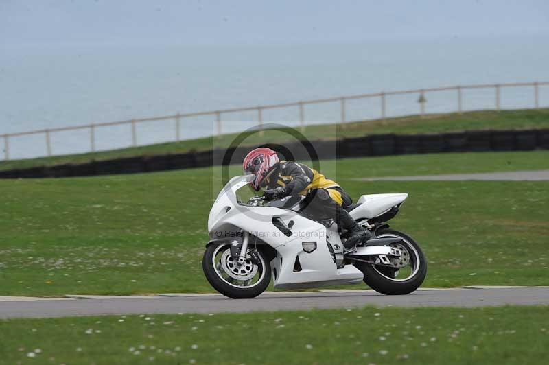 Motorcycle action photographs;anglesey circuit;anglesey trackday photographs;event digital images;eventdigitalimages;no limits trackday;oulton park circuit cheshire;peter wileman photography;trackday;trackday digital images;trackday photos;ty croes circuit wales