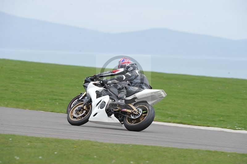 Motorcycle action photographs;anglesey circuit;anglesey trackday photographs;event digital images;eventdigitalimages;no limits trackday;oulton park circuit cheshire;peter wileman photography;trackday;trackday digital images;trackday photos;ty croes circuit wales