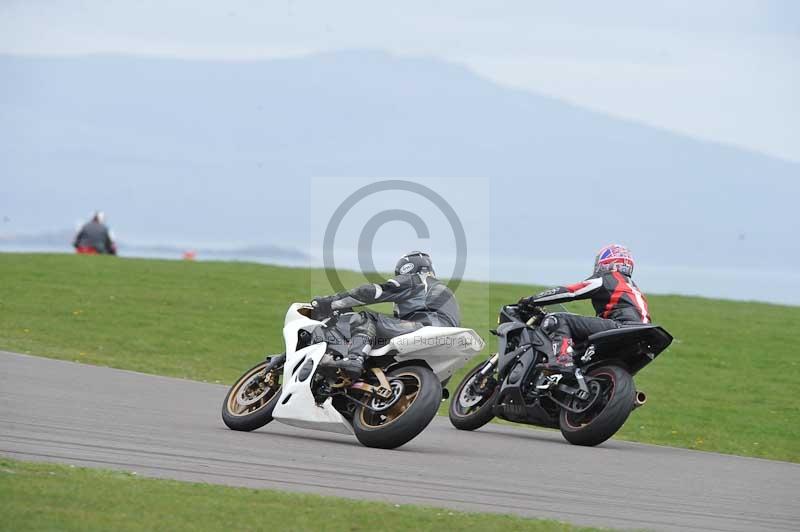 Motorcycle action photographs;anglesey circuit;anglesey trackday photographs;event digital images;eventdigitalimages;no limits trackday;oulton park circuit cheshire;peter wileman photography;trackday;trackday digital images;trackday photos;ty croes circuit wales