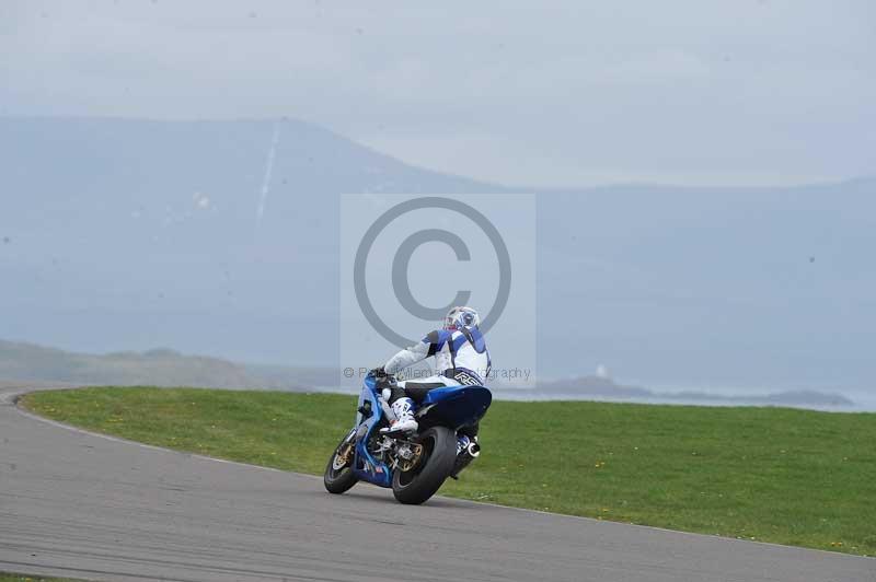 Motorcycle action photographs;anglesey circuit;anglesey trackday photographs;event digital images;eventdigitalimages;no limits trackday;oulton park circuit cheshire;peter wileman photography;trackday;trackday digital images;trackday photos;ty croes circuit wales