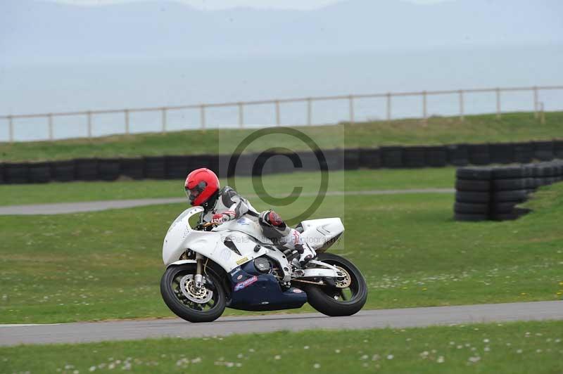 Motorcycle action photographs;anglesey circuit;anglesey trackday photographs;event digital images;eventdigitalimages;no limits trackday;oulton park circuit cheshire;peter wileman photography;trackday;trackday digital images;trackday photos;ty croes circuit wales