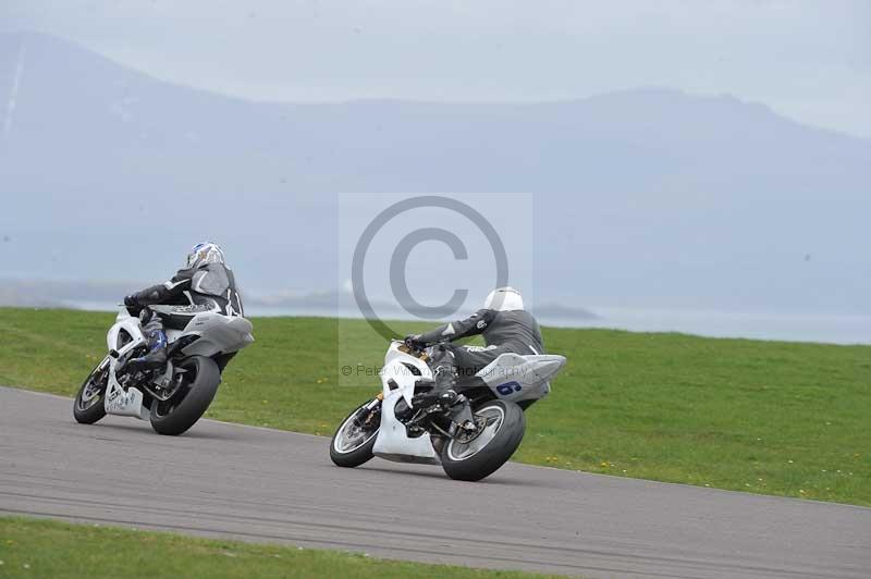 Motorcycle action photographs;anglesey circuit;anglesey trackday photographs;event digital images;eventdigitalimages;no limits trackday;oulton park circuit cheshire;peter wileman photography;trackday;trackday digital images;trackday photos;ty croes circuit wales