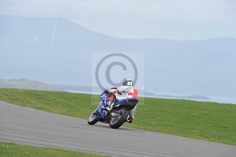 Motorcycle action photographs;anglesey circuit;anglesey trackday photographs;event digital images;eventdigitalimages;no limits trackday;oulton park circuit cheshire;peter wileman photography;trackday;trackday digital images;trackday photos;ty croes circuit wales