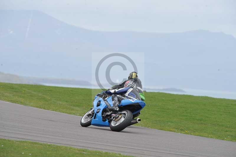 Motorcycle action photographs;anglesey circuit;anglesey trackday photographs;event digital images;eventdigitalimages;no limits trackday;oulton park circuit cheshire;peter wileman photography;trackday;trackday digital images;trackday photos;ty croes circuit wales