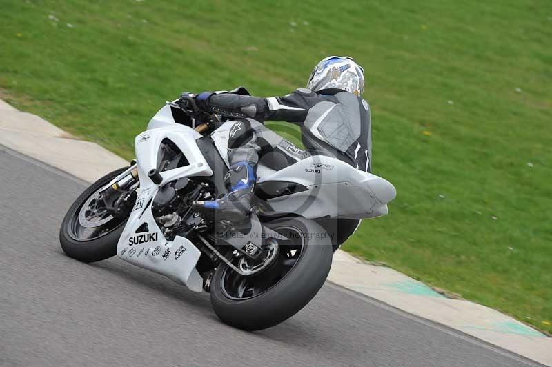 Motorcycle action photographs;anglesey circuit;anglesey trackday photographs;event digital images;eventdigitalimages;no limits trackday;oulton park circuit cheshire;peter wileman photography;trackday;trackday digital images;trackday photos;ty croes circuit wales