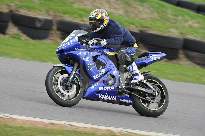 Motorcycle action photographs;anglesey circuit;anglesey trackday photographs;event digital images;eventdigitalimages;no limits trackday;oulton park circuit cheshire;peter wileman photography;trackday;trackday digital images;trackday photos;ty croes circuit wales